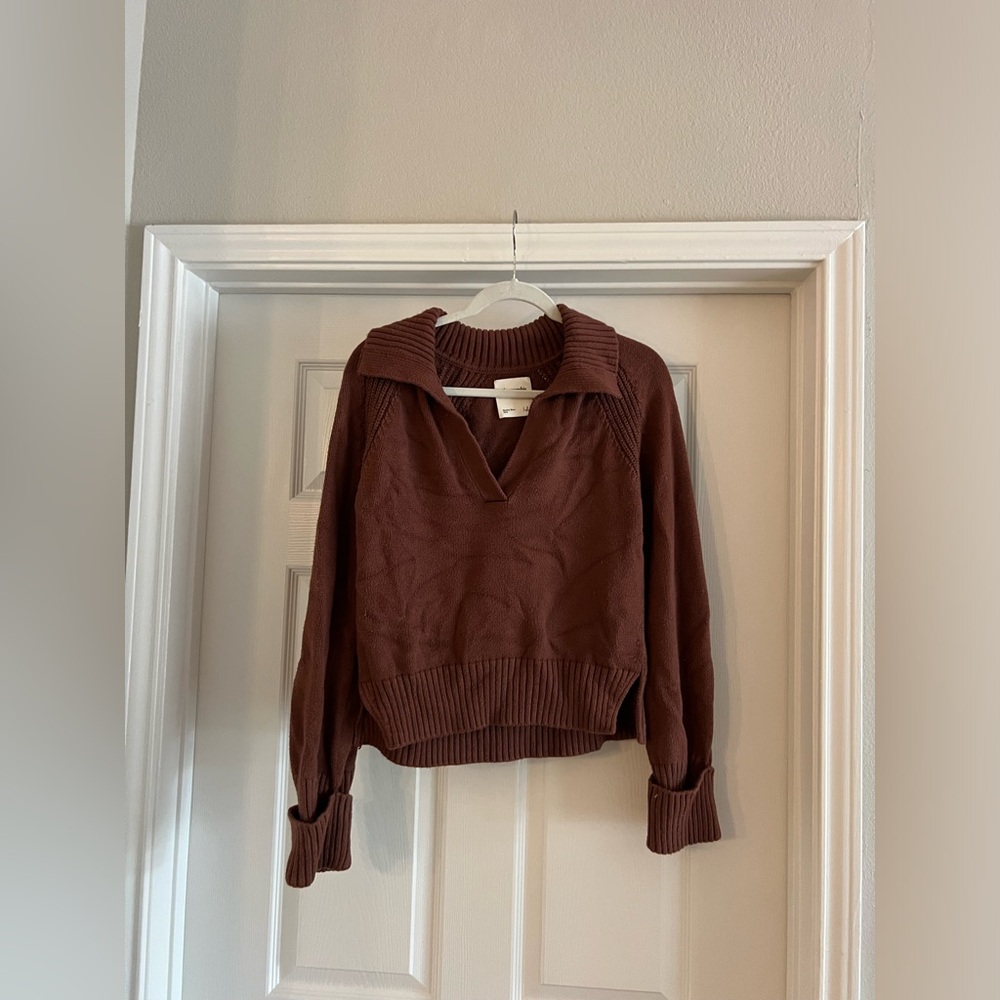 Abercrombie & Fitch sweater